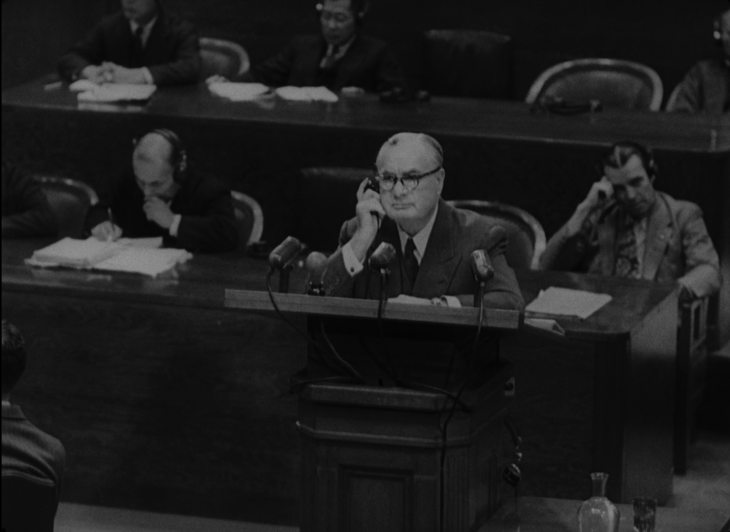 東京裁判 デジタルリマスター版('83講談社)〈2枚組〉 映画 東京裁判 デジタルリマスター版 ブルーレイ｜日本映画