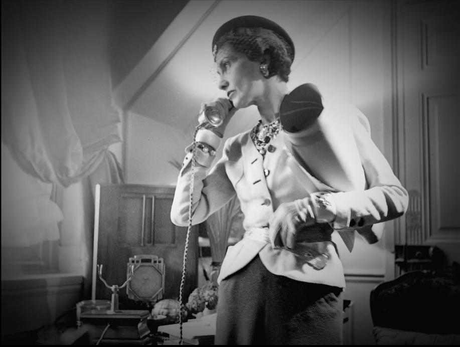 ココ・シャネル 時代と闘った女 - 上田映劇